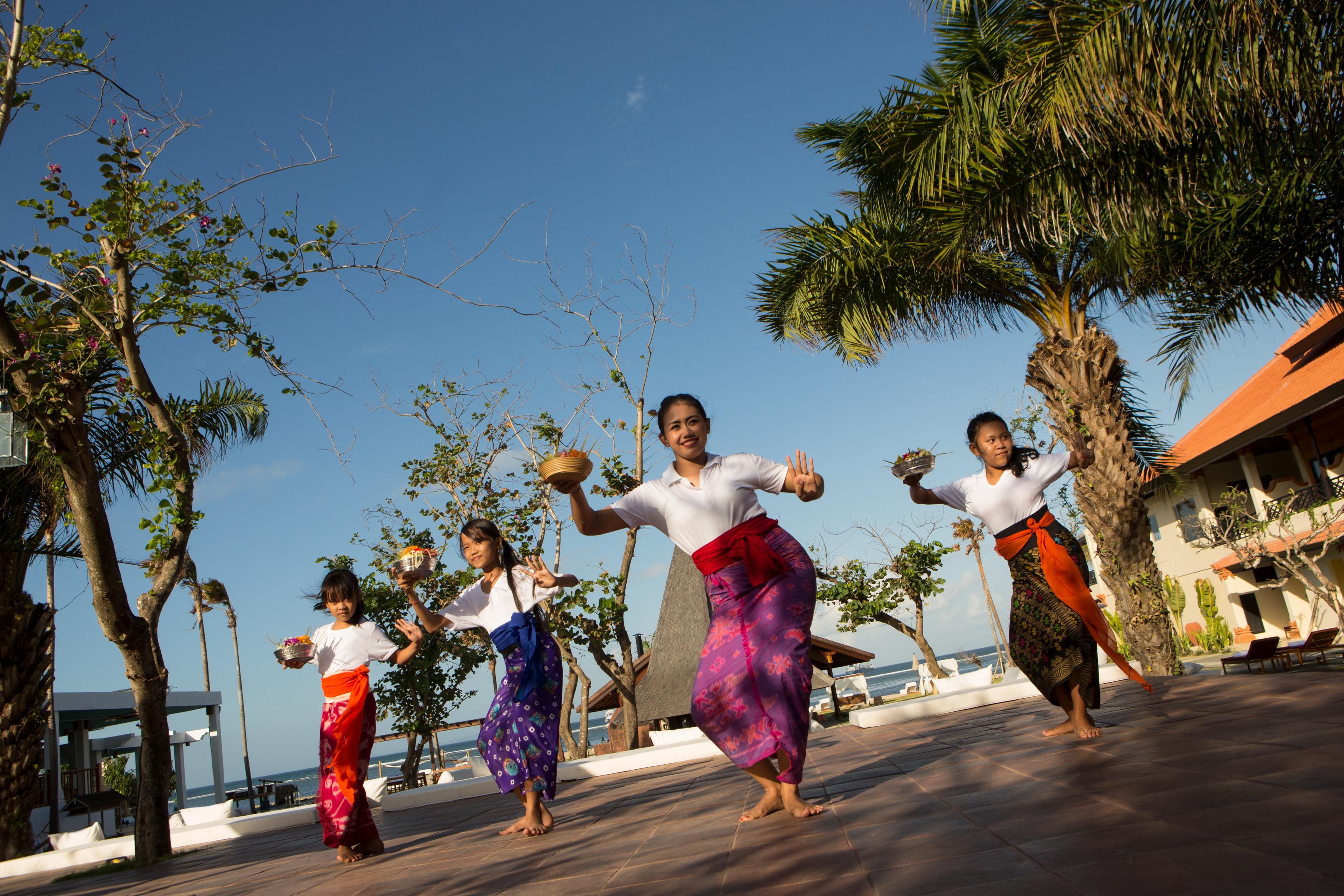Sadara Resort Nusa Dua  Exterior foto A traditional dance in Myanmar